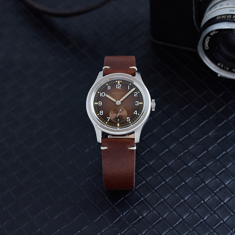 Baltany S2081 Dirty Dozen Watc - Vintage Watch Collecting recensie en prijs